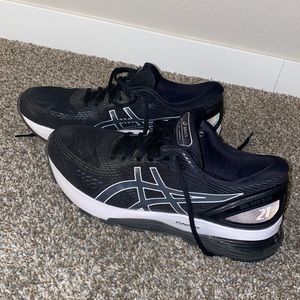 ASICS gel-nimbus shoes